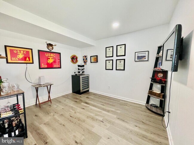 Building Photo - 73 Wellspring Dr