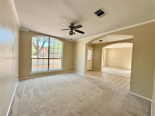 Building Photo - 1531 Arusha St