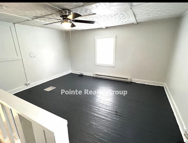 Building Photo - 409 Brook Ave