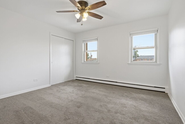 Building Photo - 2726 N Nordica Ave