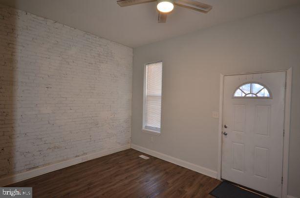 Building Photo - 2018 N Calvert St