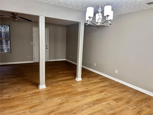 Building Photo - 3164 Kingswood Glen