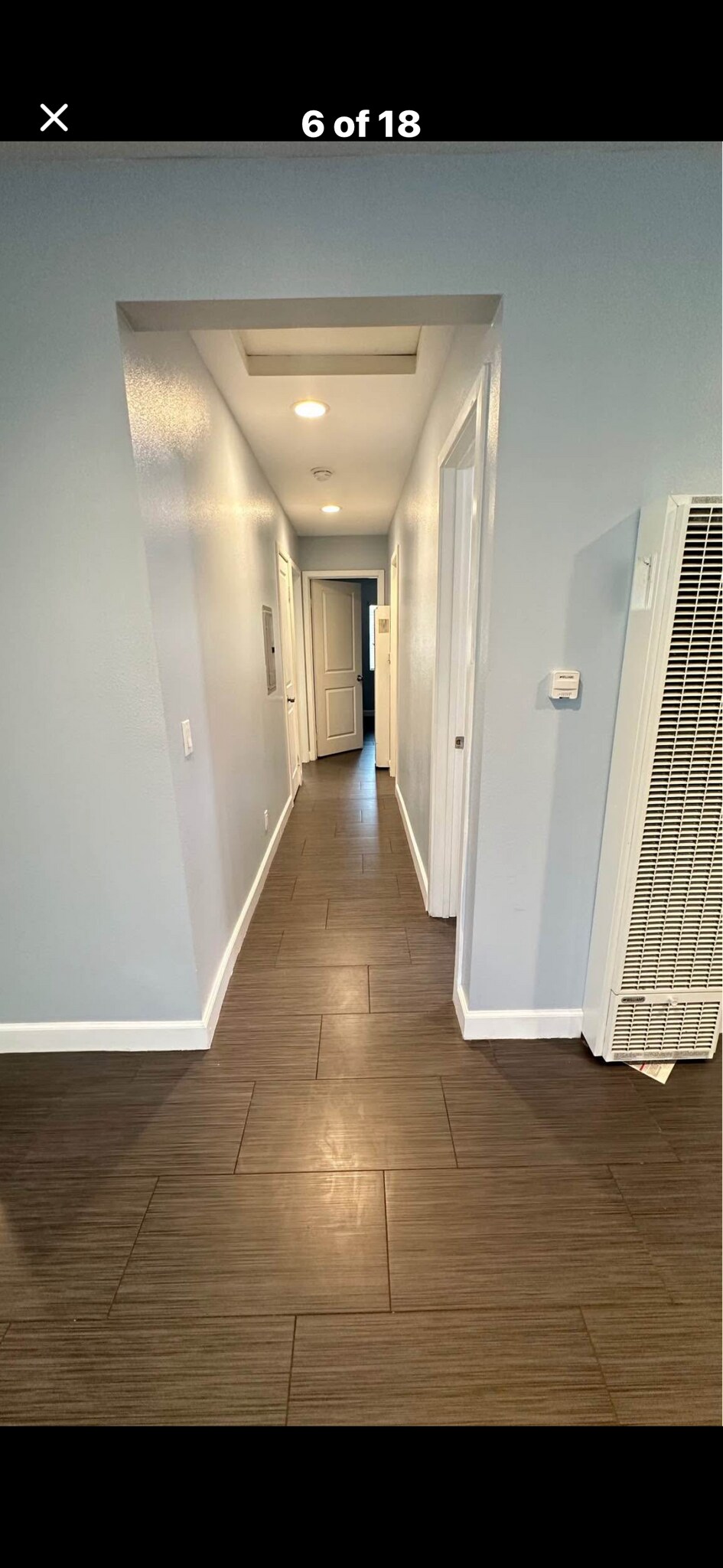 Hallway to bedrooms and bathrooms - 426 N Parkside Dr