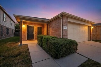 Building Photo - 9120 Sun Haven Way