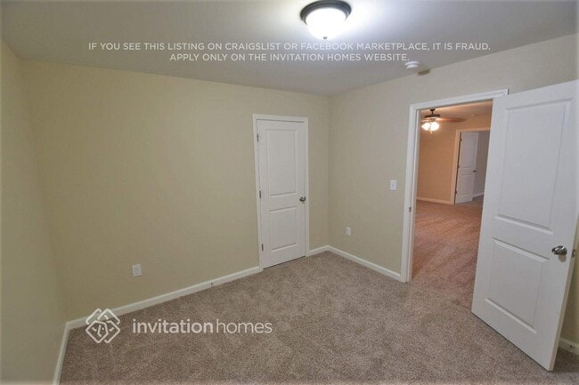 Building Photo - 592 Rock Hill Pkwy