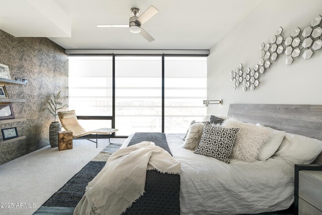 Building Photo - 7180 E Kierland Blvd