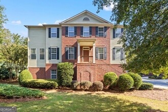Building Photo - 4228 Laurel Creek Ct SE