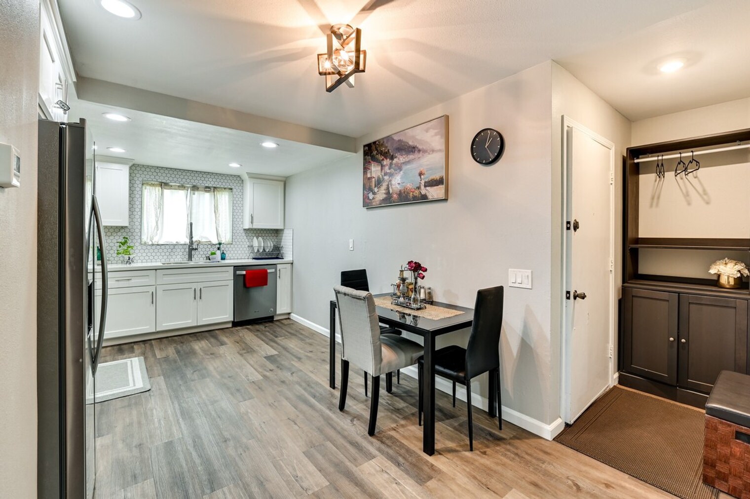 Building Photo - 6059 Rancho Mission Rd