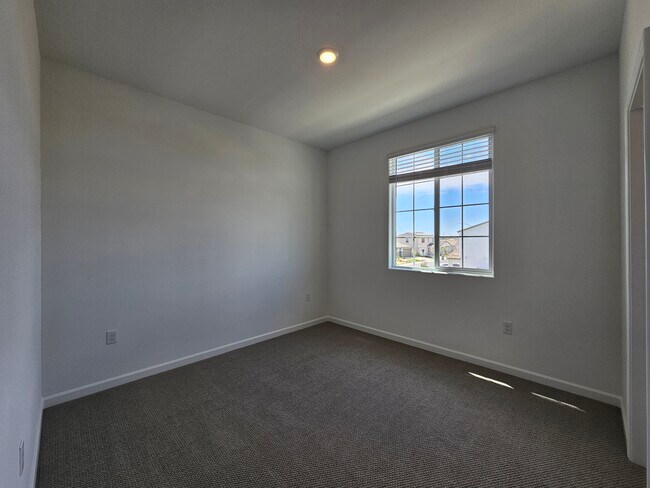 Building Photo - 7430 Chadbourne Wy
