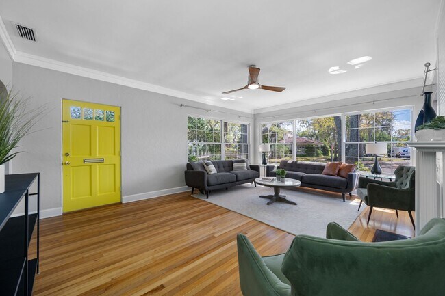 Building Photo - Historic Granada Terrace Home in St. Pete!!