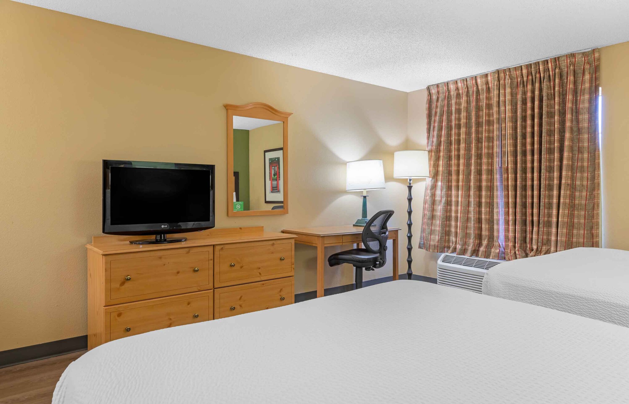 Building Photo - Furnished Studio-Los Angeles - Glendale
