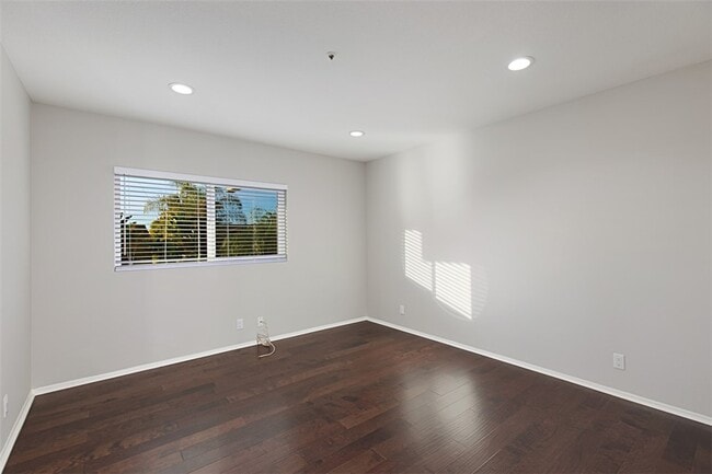 Building Photo - 232 S La Esperanza