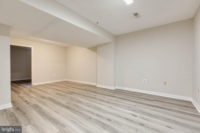 Building Photo - 8125 Gray Stone Ln