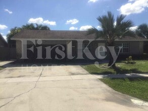 Building Photo - 19742 Carolina Cir