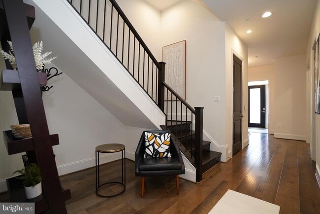 Building Photo - 44655 Provincetown Dr