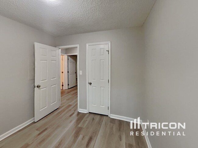 Building Photo - 1413 Amber Acres Ln