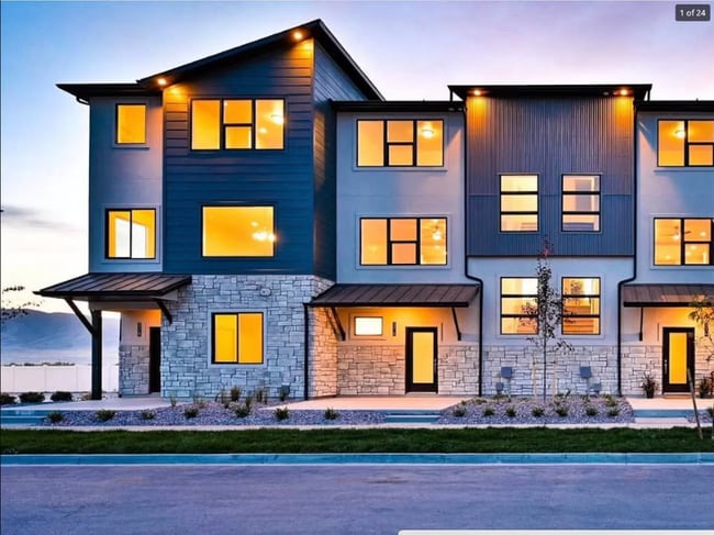 Building Photo - 386 S 700 W