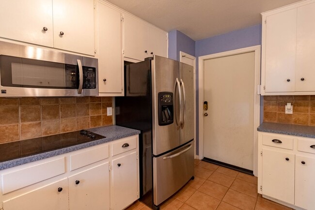 Building Photo - Charming 3 bed 2 bath Home in NW Austin!