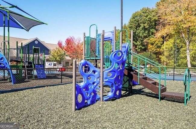 Building Photo - 7600 Roswell Rd