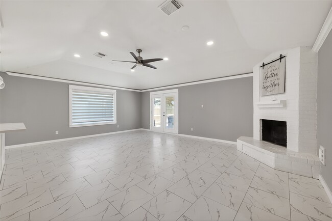 Building Photo - 19451 Spanish Needle Dr