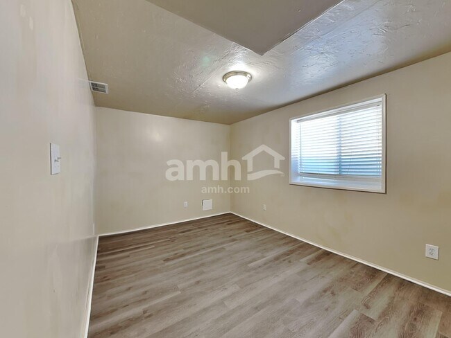Building Photo - 3871 W 5075 S