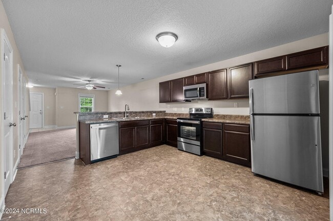 Building Photo - 235 E Murrow Ln