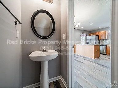 Building Photo - 11649 Boxer Ln