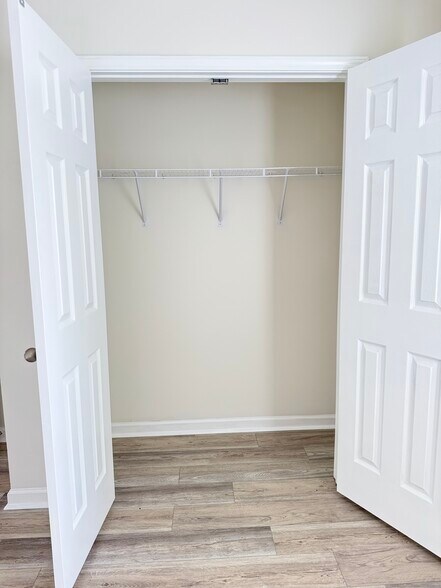 Room #1 walk in closet - 406 Silver Lakes Ct