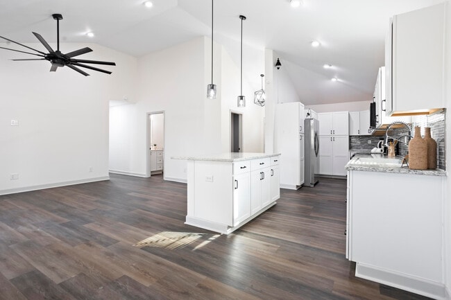 Building Photo - 4593 Windsor Spring Rd