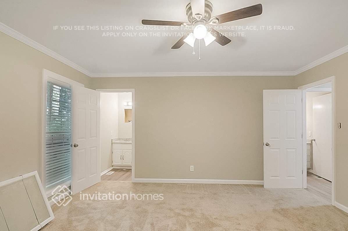 Building Photo - 1243 Gatehouse Dr