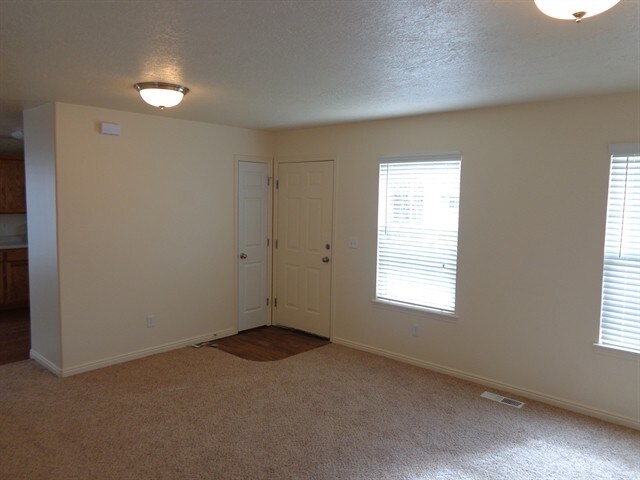 Building Photo - 4029 Dillon's Dr