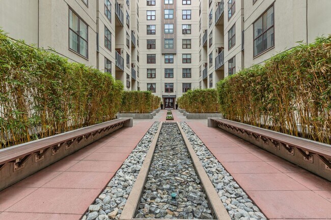 Building Photo - Metrome - Ground floor with patio - 1 bedr...