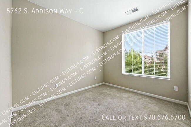 Building Photo - 5762 S Addison Way