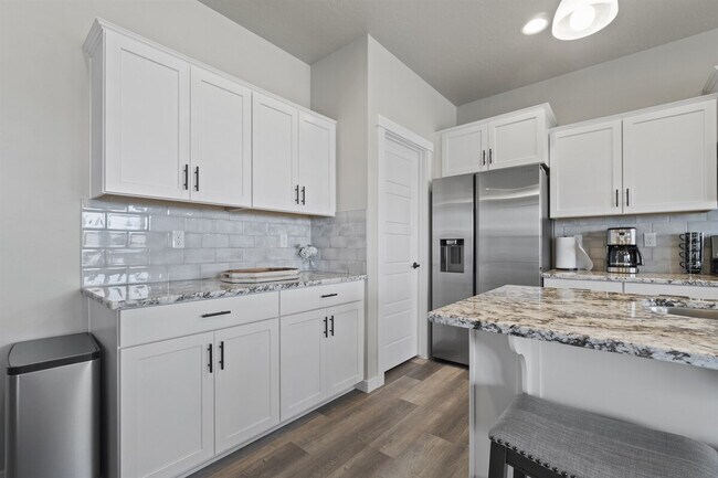 Building Photo - 8311 E Stone Valley St