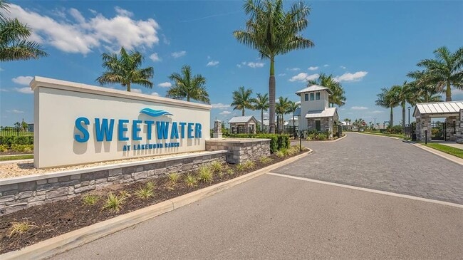 Building Photo - 16905 Sweetwater Village Dr