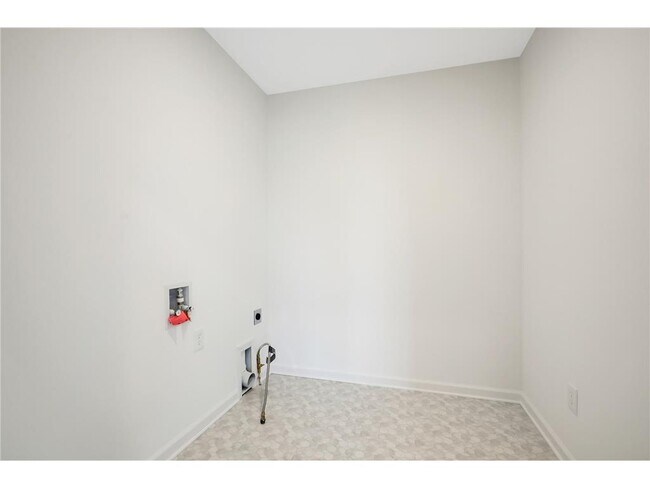 Building Photo - 10771 40th St N