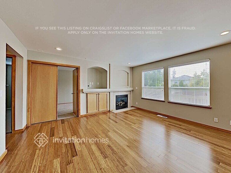 Building Photo - 6612 76th Dr NE