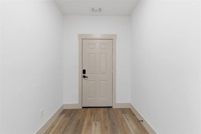 Building Photo - 425 Munson St