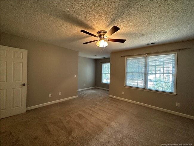 Building Photo - 438 Crown Point