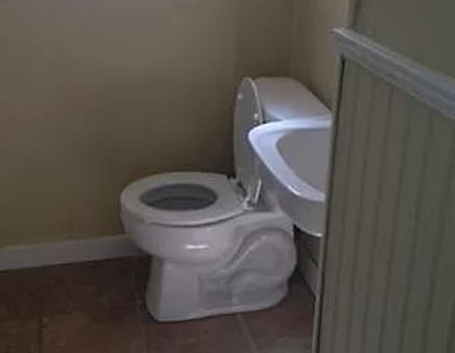 Building Photo - 1325 Woody Dr