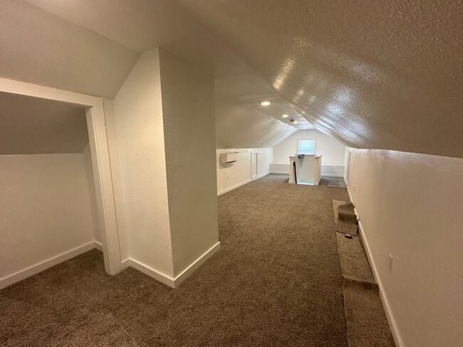 Building Photo - FULLY RENOVATED! 3 Bed/2 Bath in Wanchese
