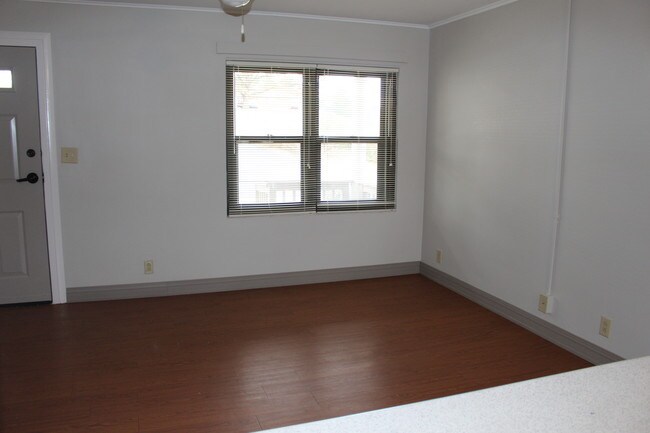 Building Photo - RIDGEVIEW