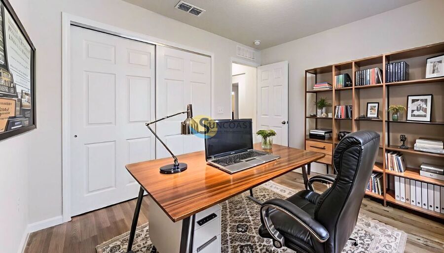 Building Photo - 10 Ullock Pl