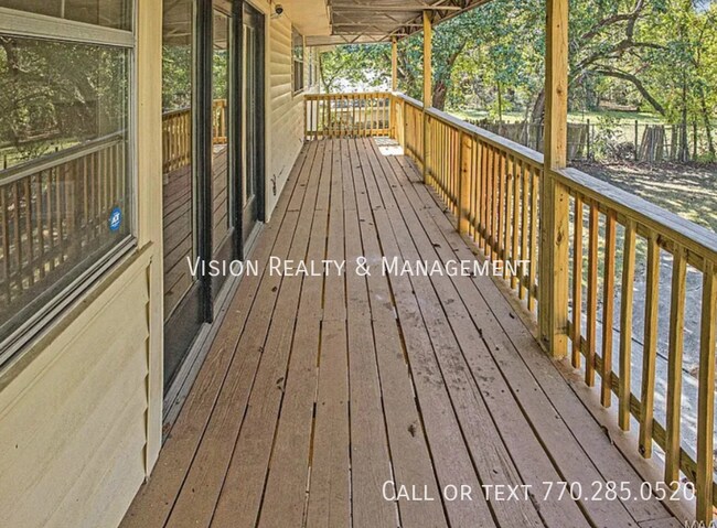 Building Photo - 1422 Flamingo Ln