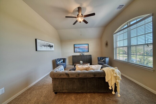 Building Photo - 6303 Wood Creek Ln