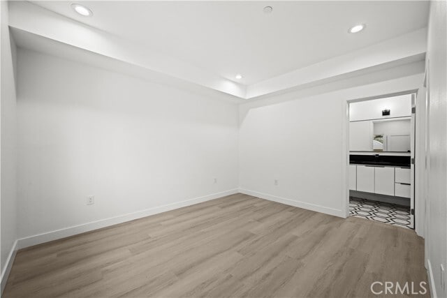 Building Photo - 644 N Boyle Ave