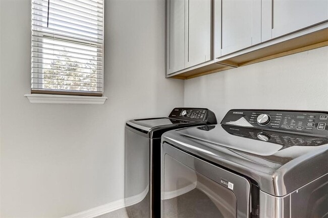 Building Photo - Modern 3BR Home in Wildlight | Resort-Style Amenities & Prime Location