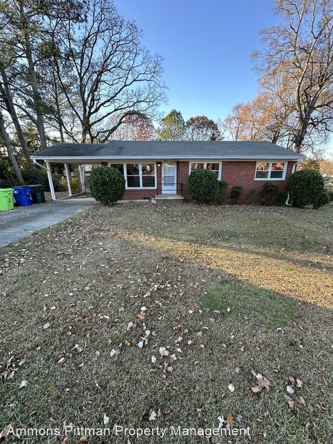 Primary Photo - 3 br, 1 bath House - 2626 Crestline Avenue