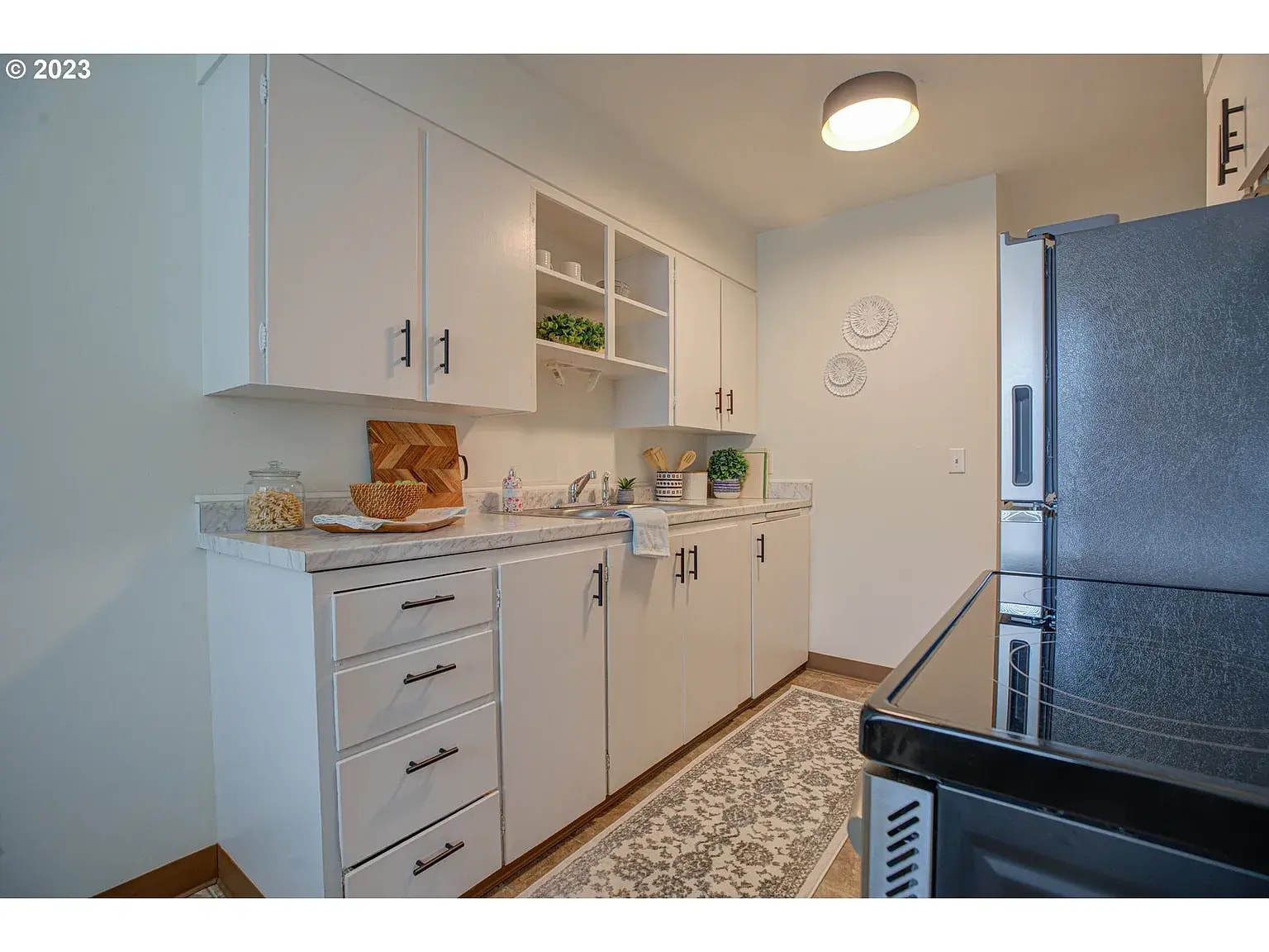 KITCHEN - 707 NE 92nd Ave