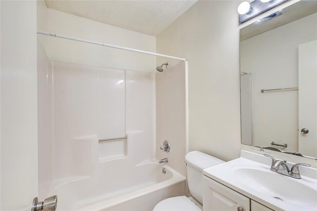 Building Photo - 14202 Sussman Ct